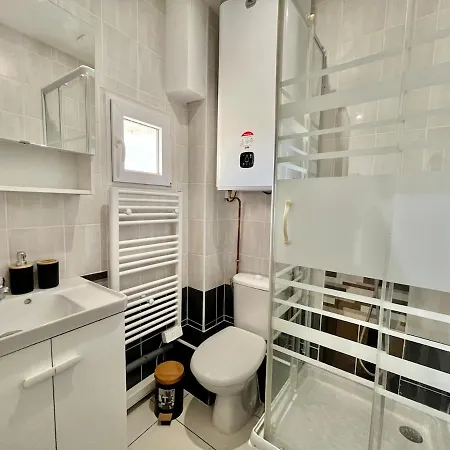 T4 Minimaliste A 15 Min De Lyon Apartamento *