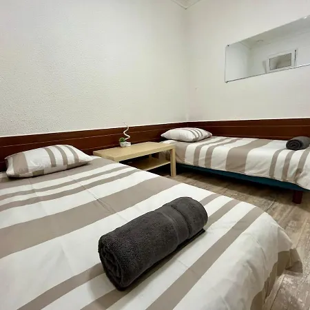 T4 Minimaliste A 15 Min De Lyon Apartamento Oullins